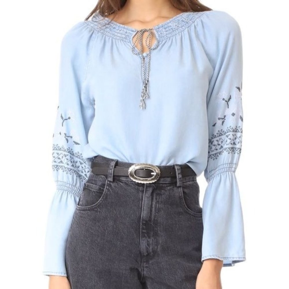 Cupcakes & Cashmere Embroidered Bell Sleeve Chambray Blouse Size Small